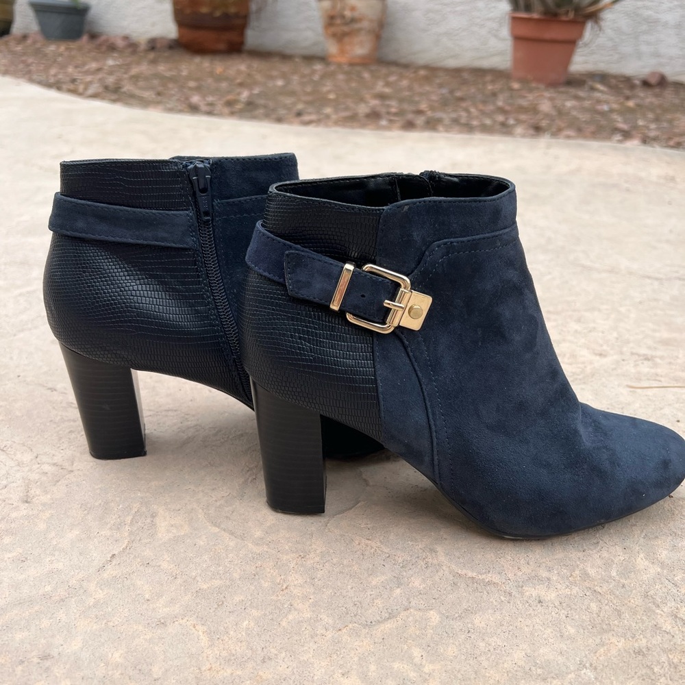 ALFANI Dolorna Step ‘N’ Flex Navy Blue Suede Ankle Booties